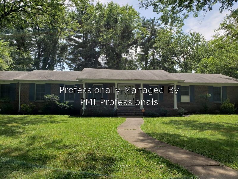 Primary Photo - 310 Sadler Ct