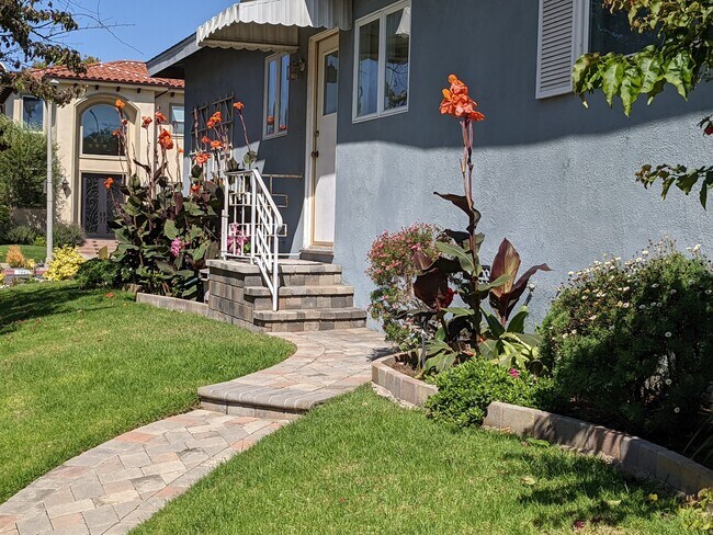Your Entrance - 7446 W 89th St