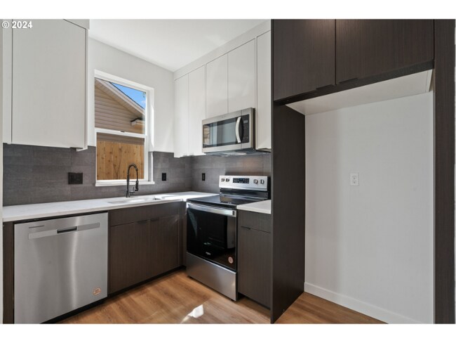 Foto del edificio - 7455 N Mohawk Ave