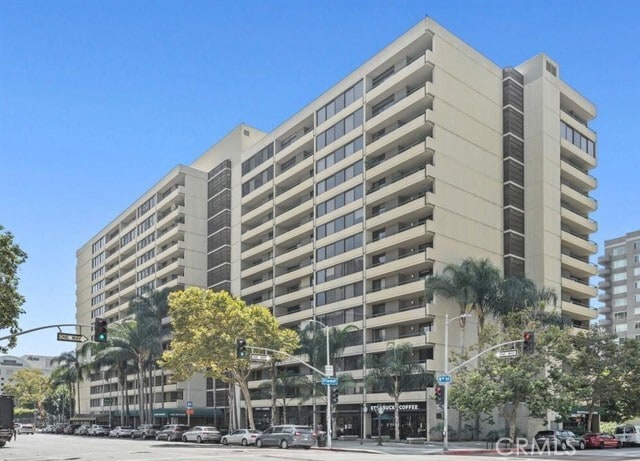 Building Photo - 600 W 9th St
