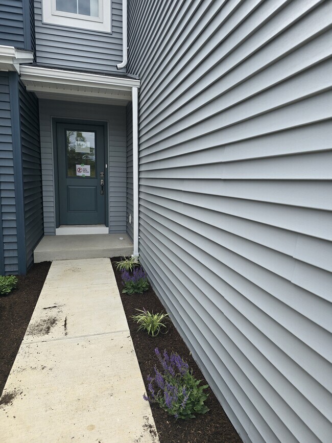 Foto del edificio - 7352 Red Oak Court