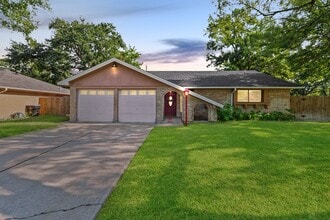 Building Photo - 5322 Inwood Dr
