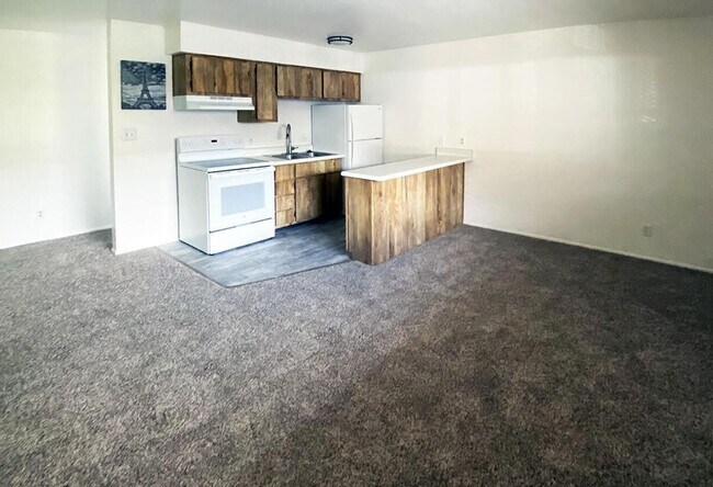 Foto del edificio - Renovated 1-Bedroom Condo in Gated North P...