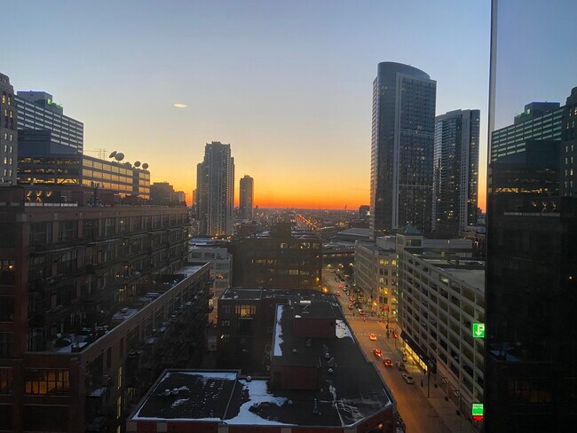 Foto del edificio - 439 N Wells St