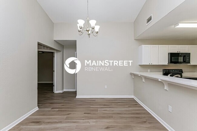 Foto del edificio - 4 Bedroom Pet-Friendly Home in St Petersburg, FL with Main Street Renewal