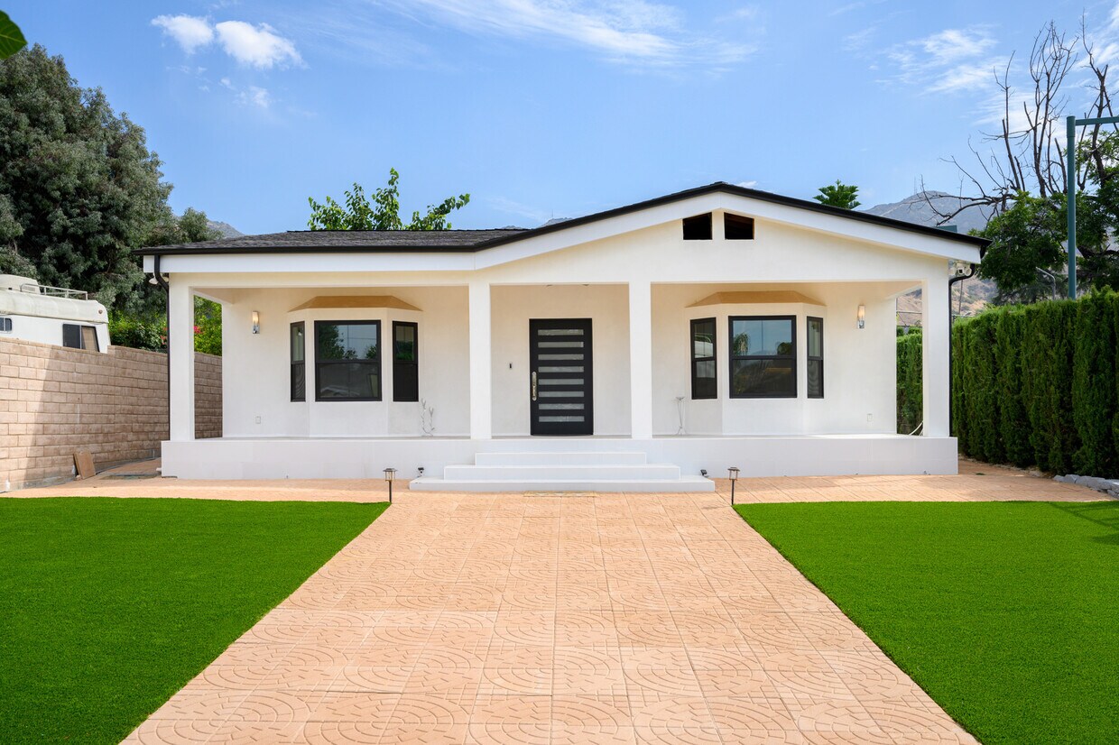 Foto principal - 1549 Bel Aire Dr