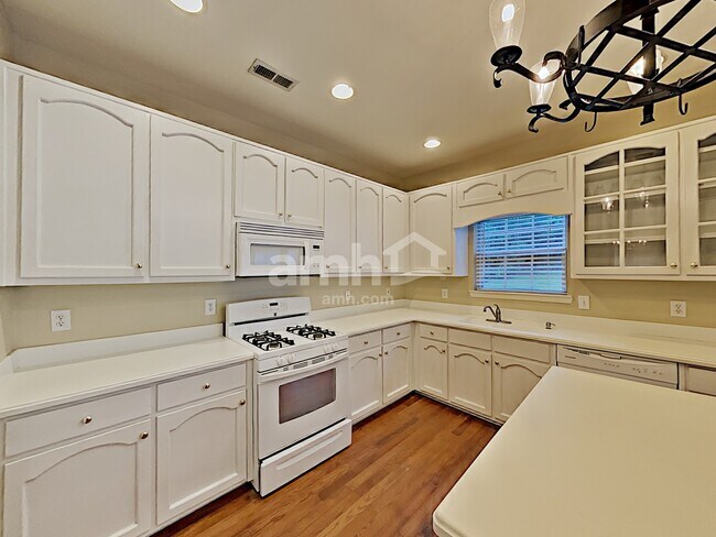 Foto del edificio - 155 Valley Bluff Dr