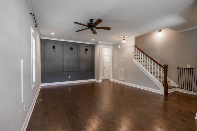 Building Photo - Beautiful home