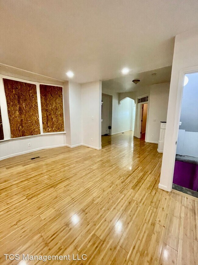 Foto del edificio - 5 br, 2 bath House - 5027 Haverford Avenue