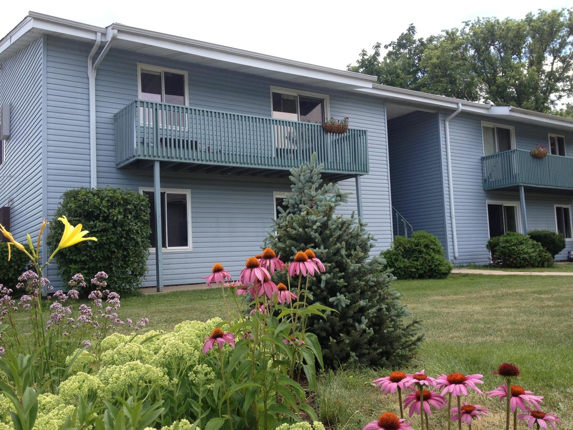 Primary Photo - Harvard Park Apartments