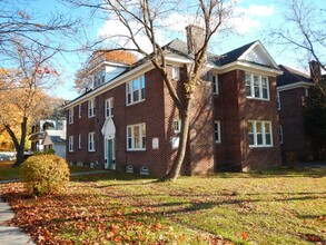 Building Photo - 400 Harvard Pl