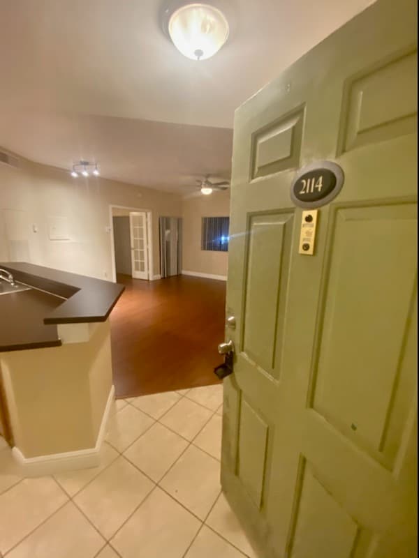 Foto del edificio - 2550 SW 18th Ter