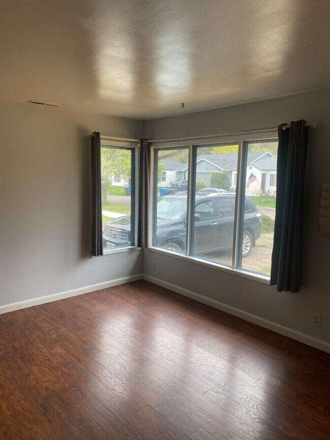 Foto del edificio - 1470 Ruge St NW