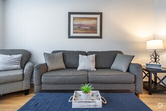 Interior Photo - Harbour Lake