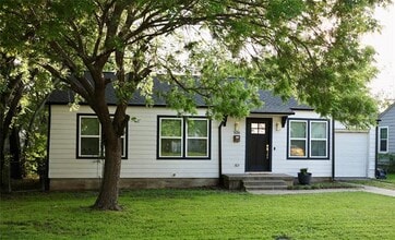 Building Photo - 5036 Gilbert Dr