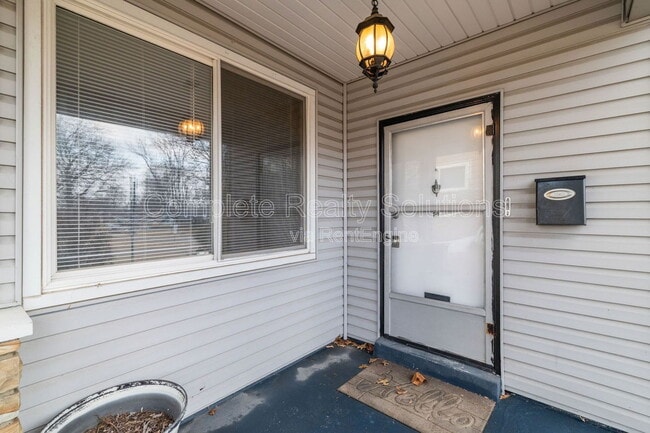 Photo - 2234 Berwyn Dr House