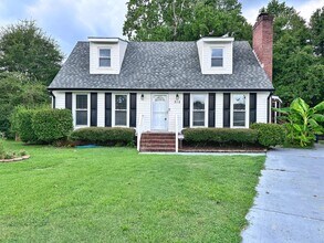 Building Photo - 315 Branchwood Ct