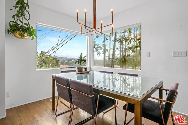 Building Photo - 2203 Ridgemont Dr