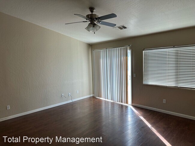 Building Photo - 3 br, 2 bath House - 905 W Reese Ave