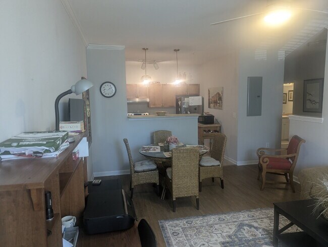 Foto del edificio - 400 Bucksley Ln