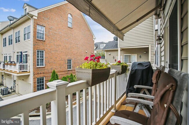 Building Photo - 440 Ferdinand Day Dr