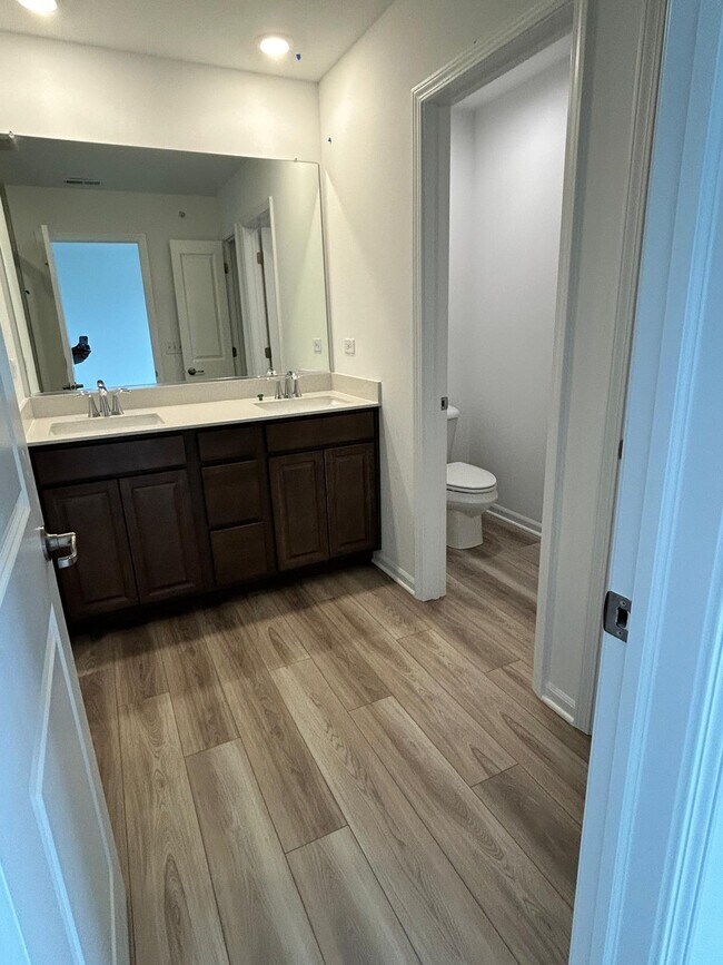 Foto del edificio - 12332 Tinsley St