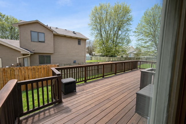 Foto del edificio - Stunning 4bed 2bath Home, With a Fully Fenced Yard.