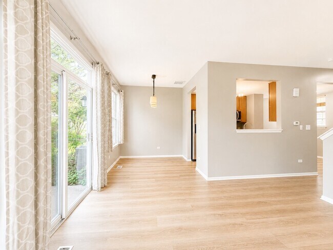 Foto del edificio - 2912 White Thorn Cir