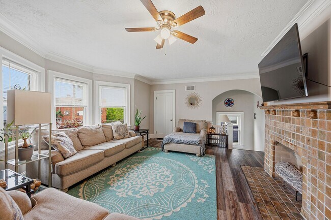 Foto del edificio - 853-855 Glenwood Ave