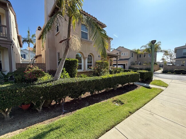 Foto del edificio - A Large and Spacious Home in Port Hueneme