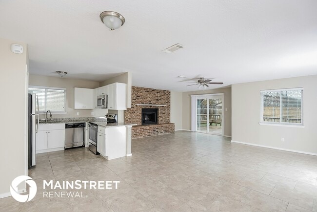 Building Photo - 1006 Bunn Dr