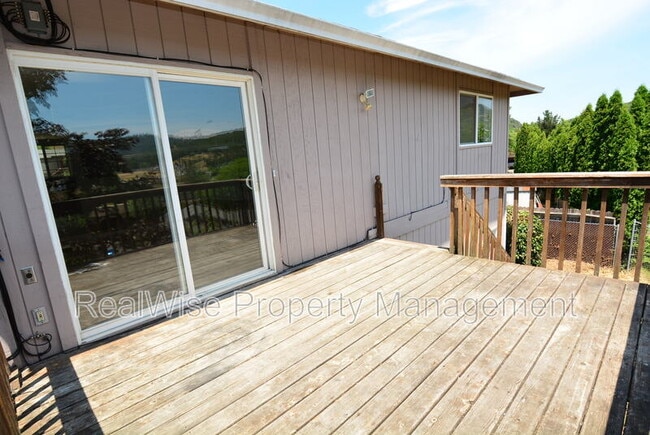 Building Photo - 118 Christie Ct