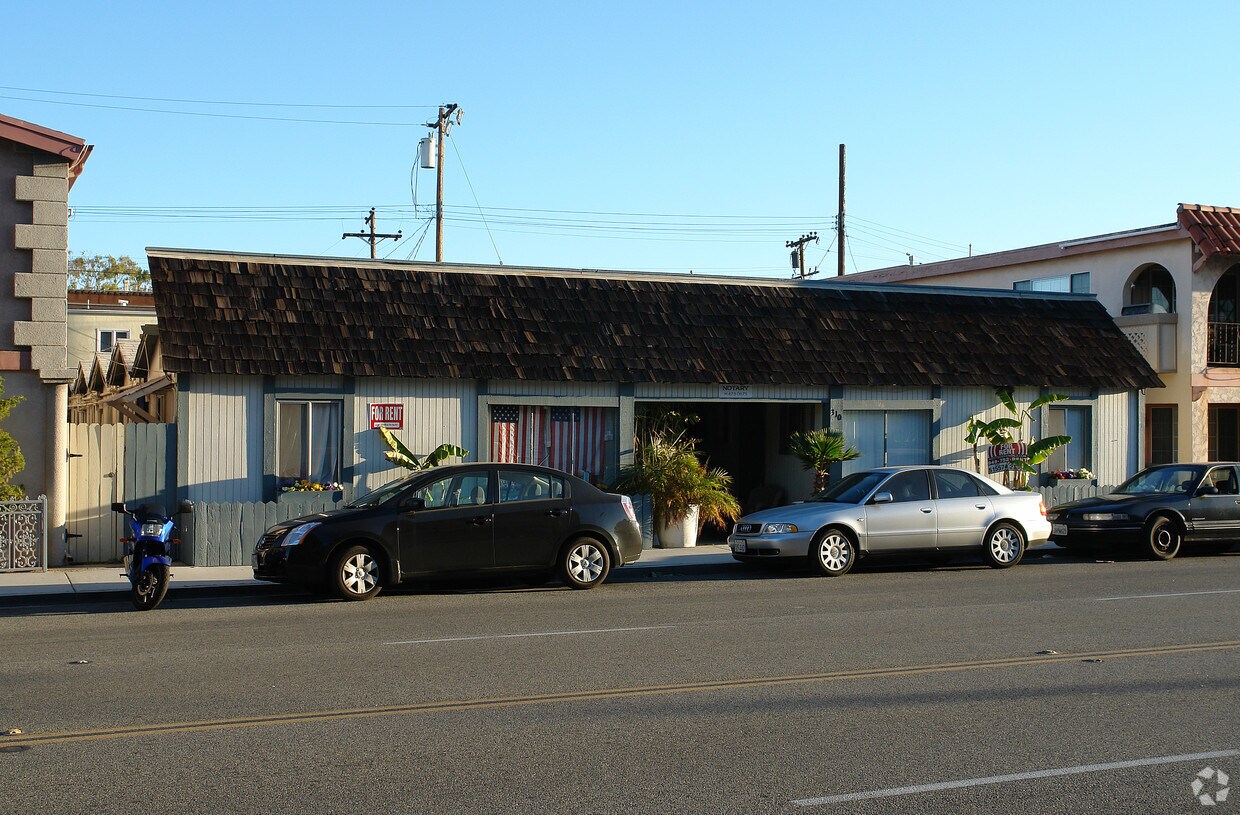 Foto del edificio - 310 E Balboa Blvd
