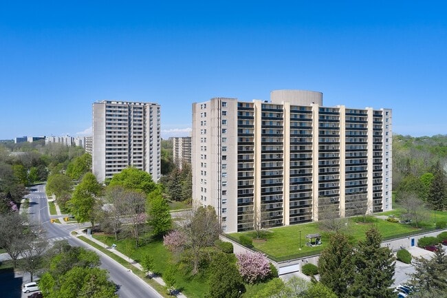 Building Photo - 170 Cherryhill Cir