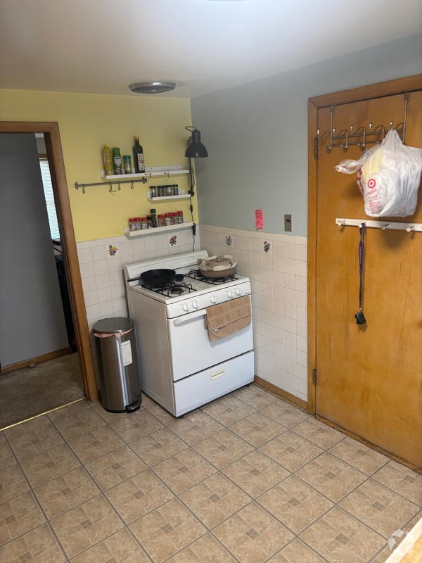 Building Photo - 3609 N 85th St