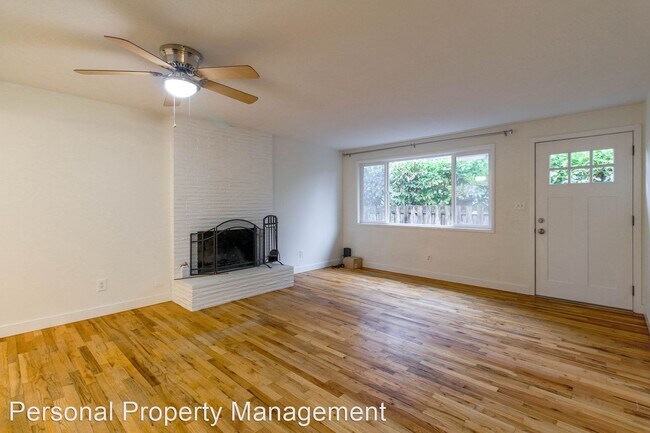 Building Photo - 4 br, 1 bath House - 411 W. 33rd Street
