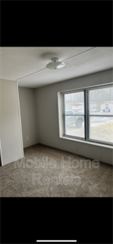 Building Photo - 2035 Athena Rd