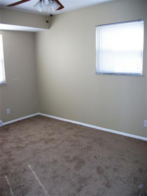 Building Photo - 6592 Carriage Ln