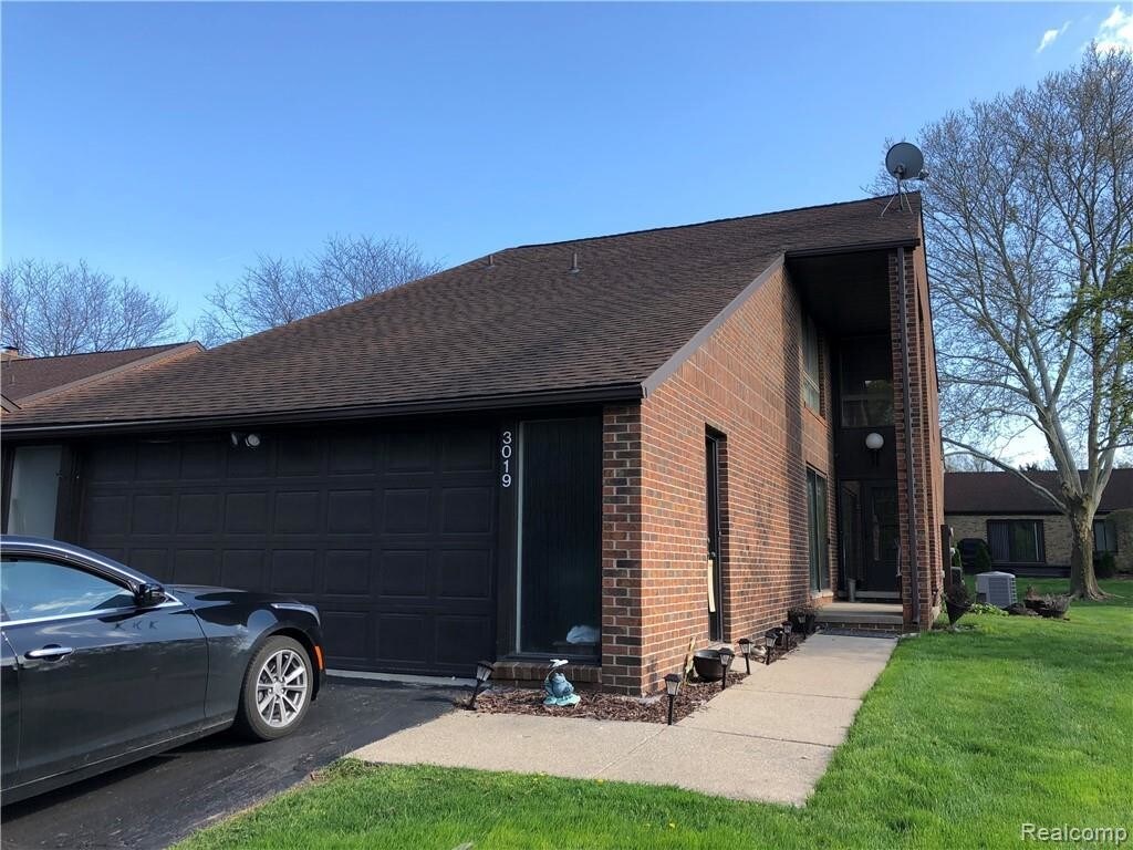 Primary Photo - 3019 Lindenwood Dr