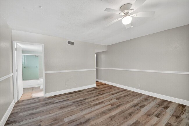 Building Photo - 1400 Windorah Way