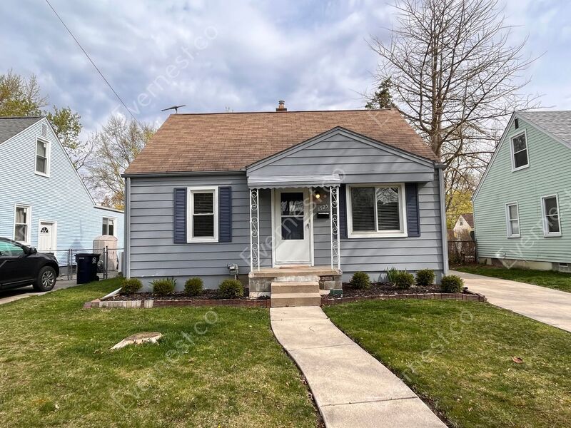 Primary Photo - 1525 Whitcomb Ave