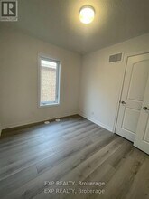 Building Photo - 2001 Cameron Lott Cres