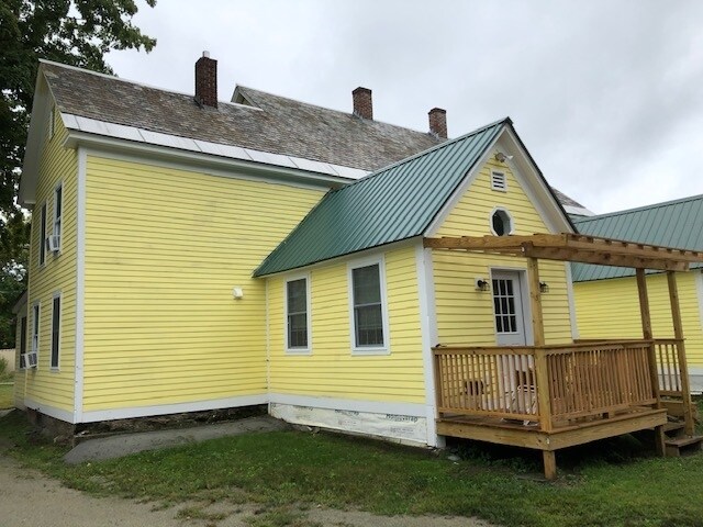 Building Photo - 27 Ashuelot St