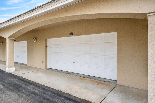 Building Photo - 6005 US-1