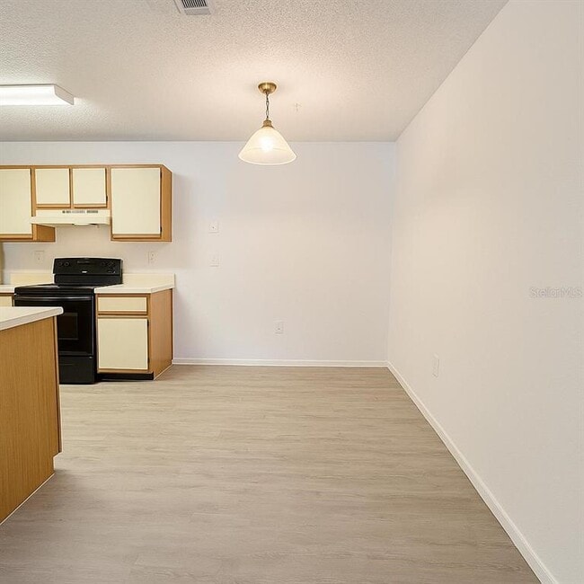 Building Photo - 974 Leeward Pl