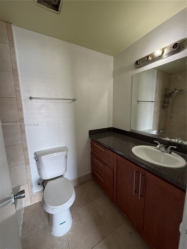 Foto del edificio - 18602 NW 46th Ave