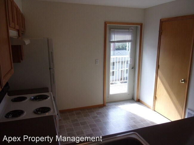 Foto del edificio - 2 br, 1.5 bath Apartment - 250 32ND STREET