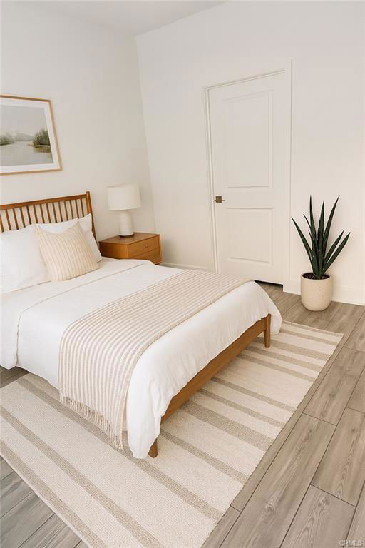 Building Photo - 124 Sash