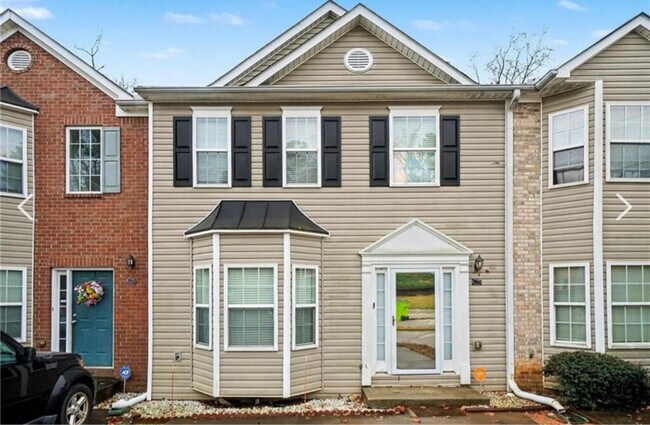 Foto del edificio - 1243 Blairs Pointe Dr SW