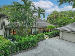 Building Photo - 2735 Polo Island Dr